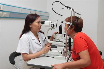愛與光明同在--記煙臺毓璜頂醫(yī)院眼科主任李元彬團隊